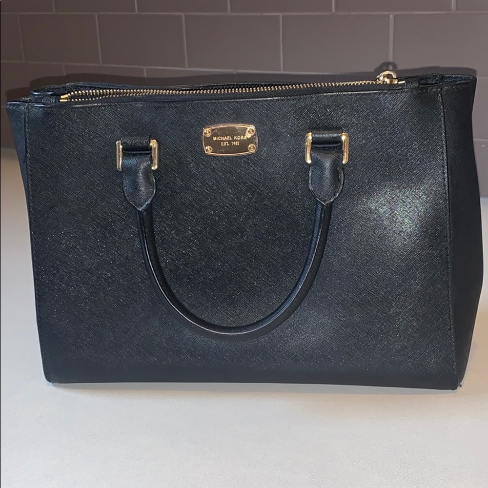 Black Michael Kors tote like new